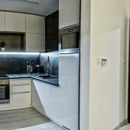 Centrum Luxury Mountain View *