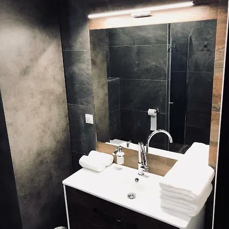 Centrum Luxury Mountain View Apartamento *