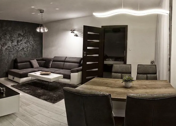 Centrum Luxury Mountain View *