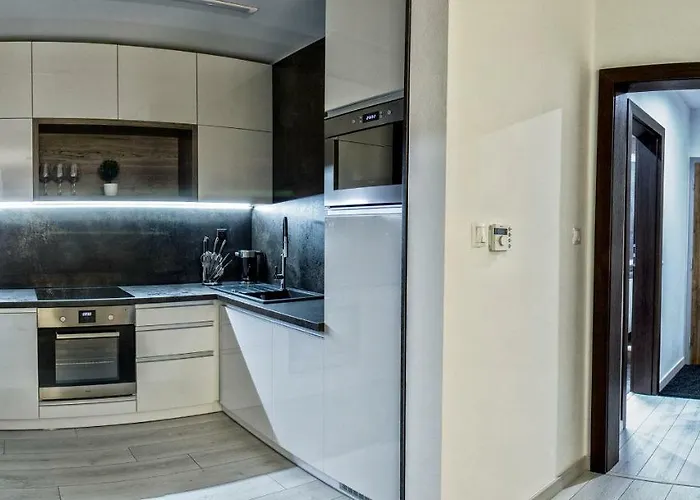 Centrum Luxury Mountain View *